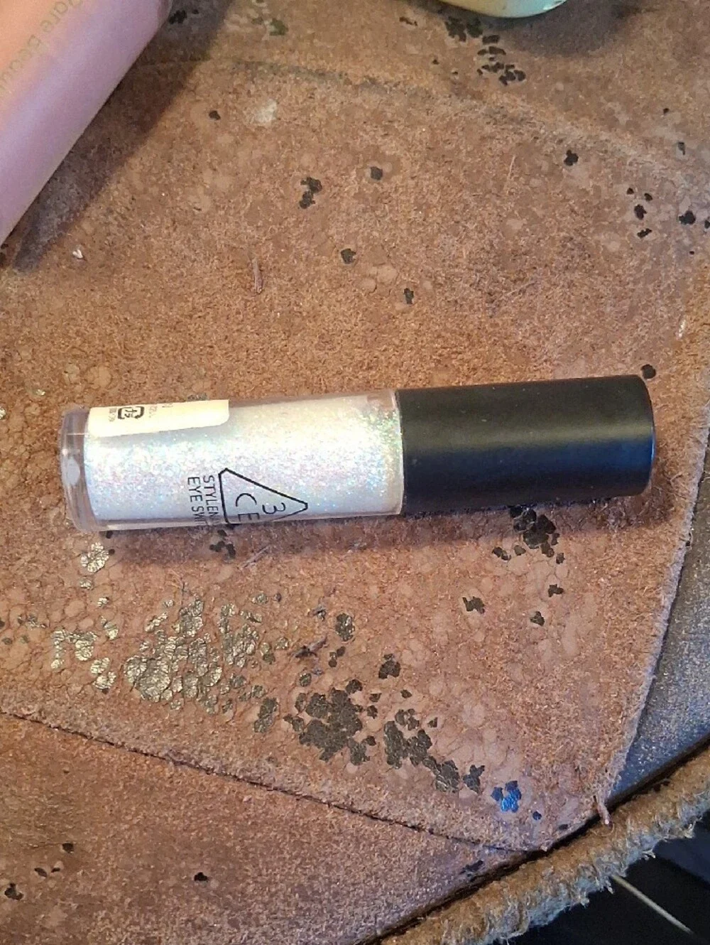 Throbbing Eye Switch Glitter Gloss EyeShadow - Iridescent White